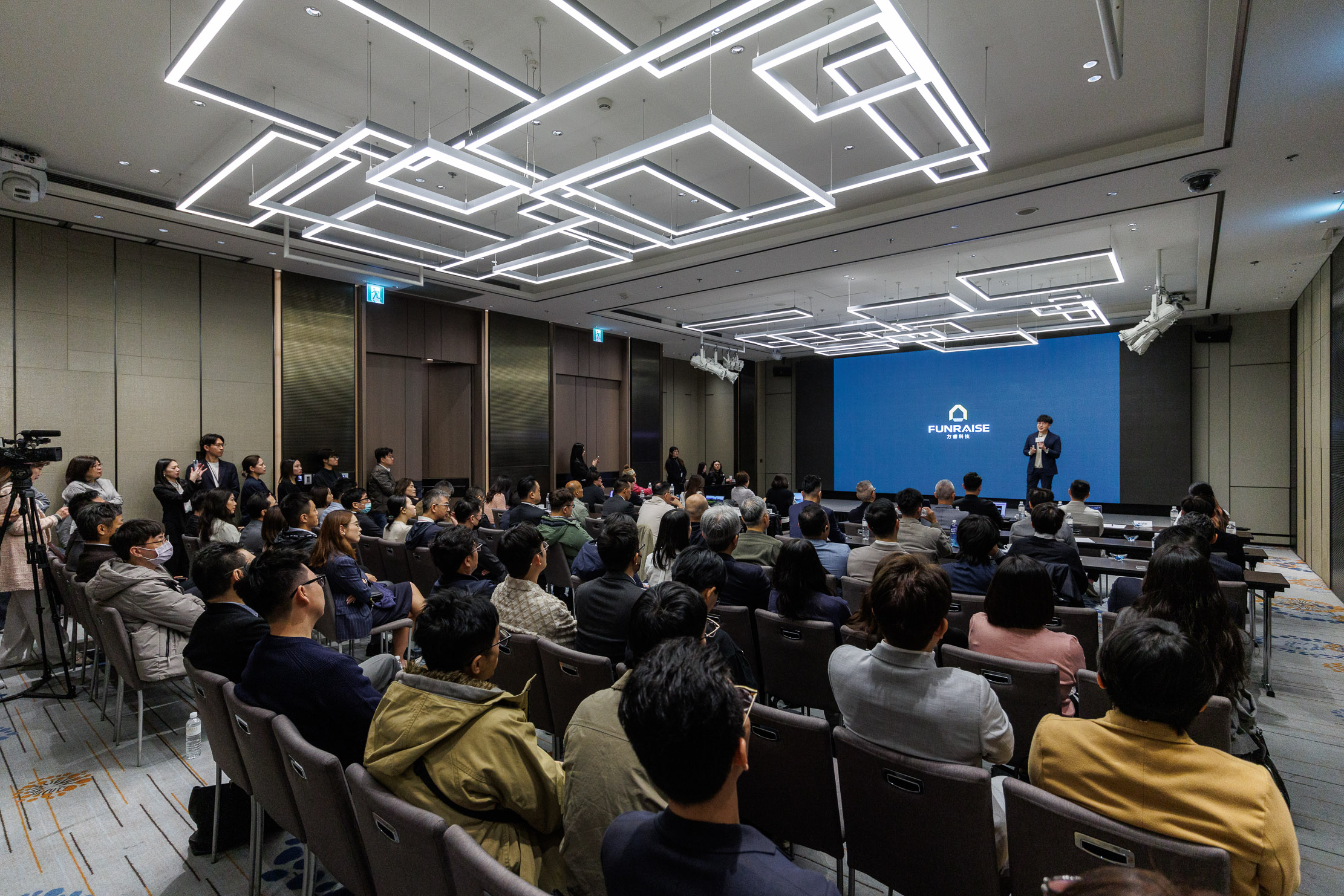 方睿科技攜手希睿創新置業舉辦「AI賦能精準決策:重塑商用地產新生態」,探索如何透過科技與AI創造市場競爭優勢,現場邀請各大建商共襄盛舉。 (圖/ 方睿科技)